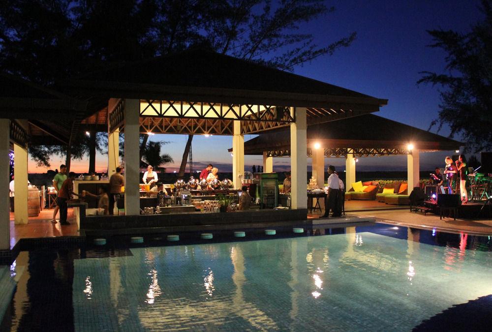 美里万豪度假酒店 米里 外观 照片 The pool at the resort