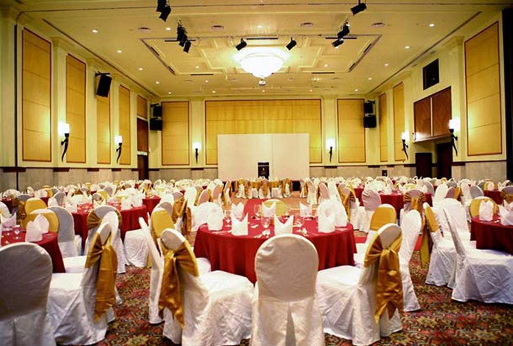 美里万豪度假酒店 米里 餐厅 照片 A banquet hall