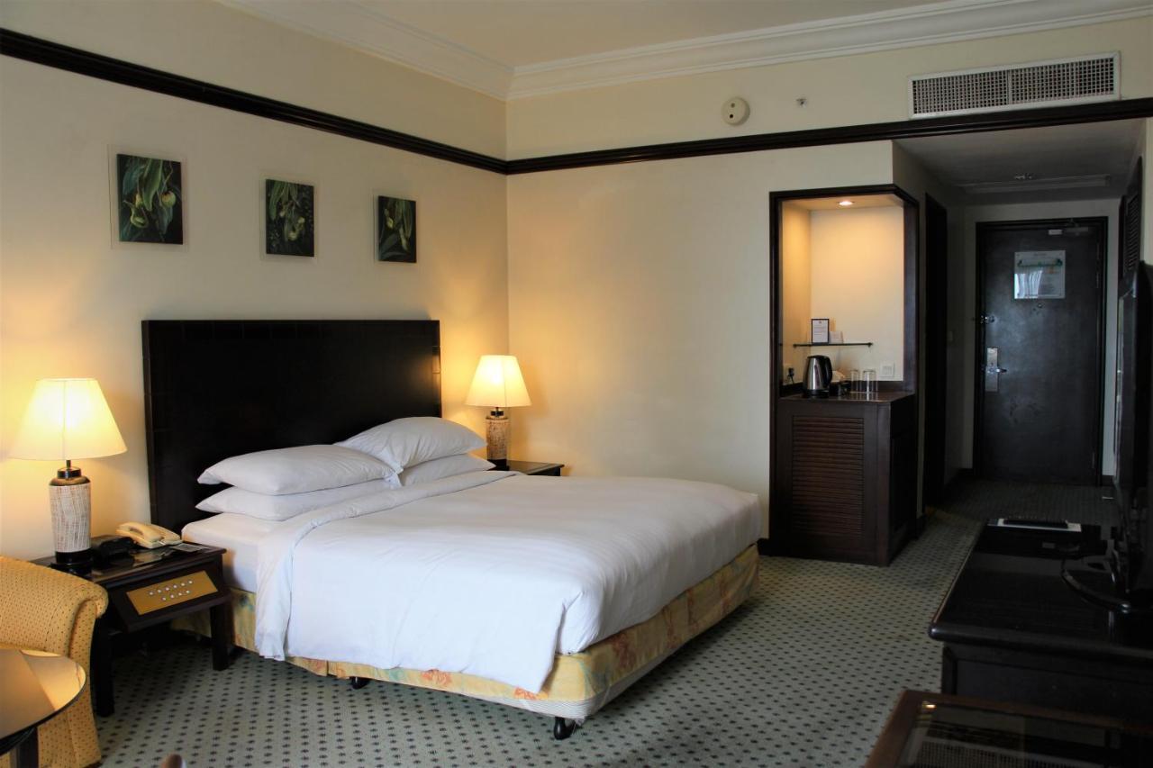 美里万豪度假酒店 米里 外观 照片 A room at the hotel