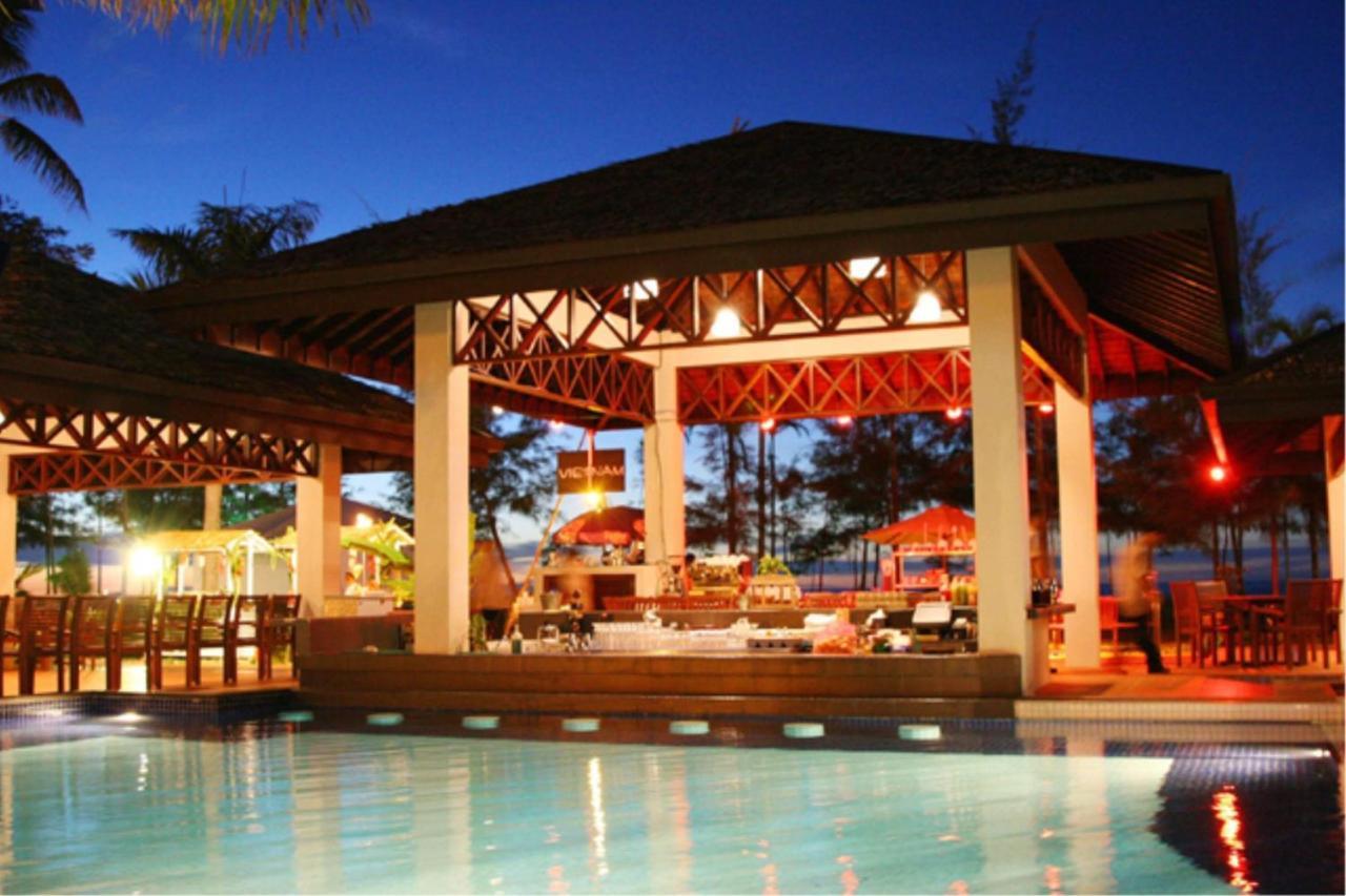 美里万豪度假酒店 米里 外观 照片 The pool at the resort