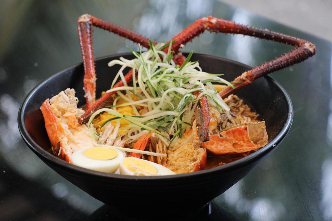 美里万豪度假酒店 米里 外观 照片 A bowl of crab ramen