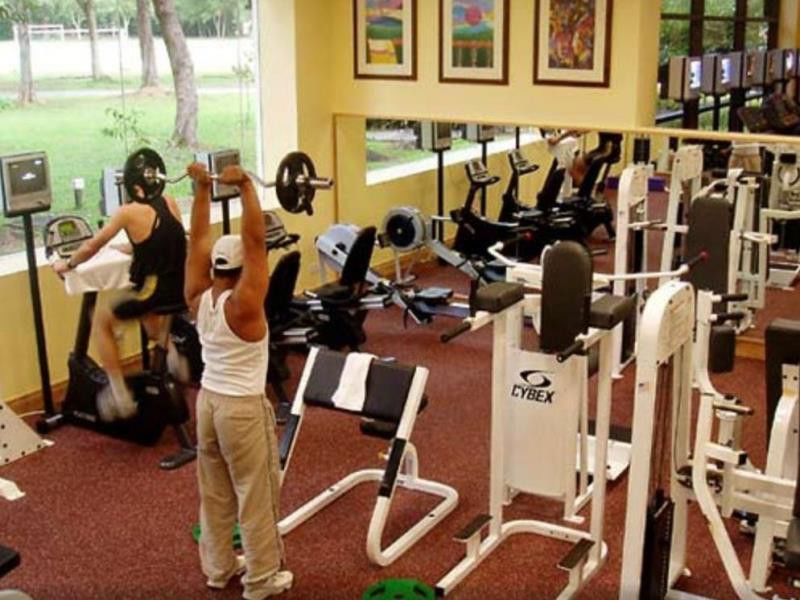 美里万豪度假酒店 米里 外观 照片 A typical gym